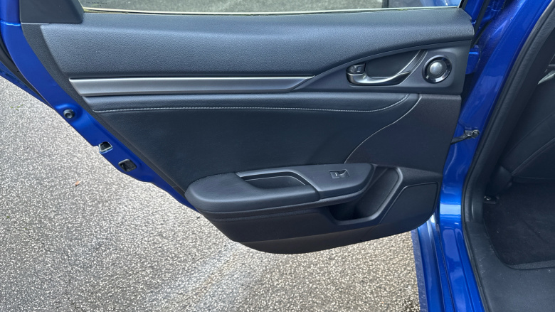 Honda Civic 1.5 VTEC Turbo Prestige 5dr CVT Petrol Hatchback